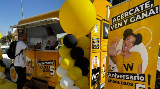 Acción de Street Marketing para el Centro Comercial WAY (Dos Hermanas) de la mano de la agencia creativa Maruja Limón